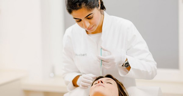 Wie Botox zur Behandlung von Stirnfalten eingesetzt wird